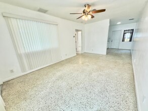 1418 N J St in Lake Worth Beach, FL - Building Photo - Building Photo