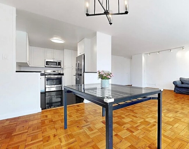 2500 Johnson Ave in Bronx, NY - Building Photo - Building Photo