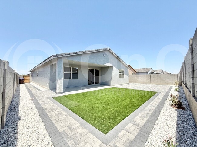 property at 4281 W Hannah St