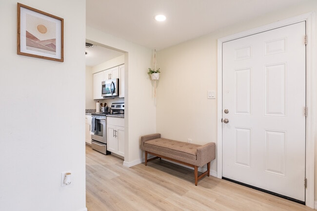 1611 Florence Ave, Unit A in Englewood, FL - Building Photo - Building Photo