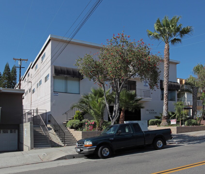 Hillside Manor in Signal Hill, CA - Building Photo