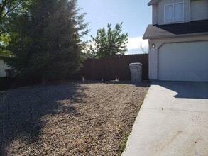 5009 Pioneer Ave in Caldwell, ID - Building Photo - Building Photo