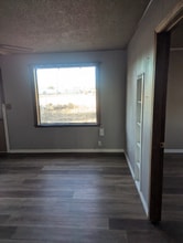 503 W Birch St in Denver City, TX - Foto de edificio - Building Photo