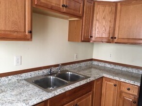 39 Granby Rd-Unit -1 in Worcester, MA - Building Photo - Building Photo