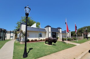 Wood Creek Apartments