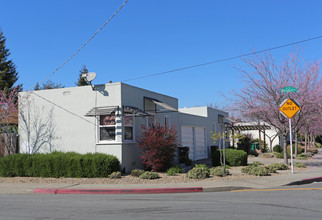 15150 Golden Gate Dr in San Leandro, CA - Building Photo - Building Photo