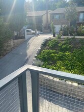 5322 Tendilla Ave in Woodland Hills, CA - Building Photo - Building Photo