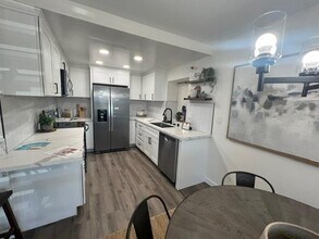 1324 S Pacific St in Oceanside, CA - Building Photo - Building Photo