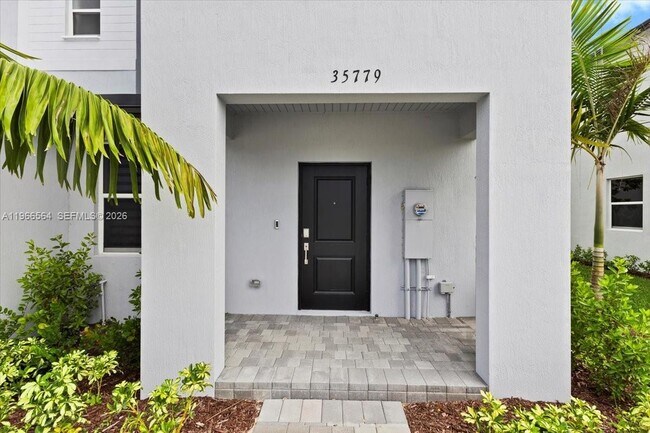 35779 SW 178th Ct in Homestead, FL - Building Photo - Building Photo