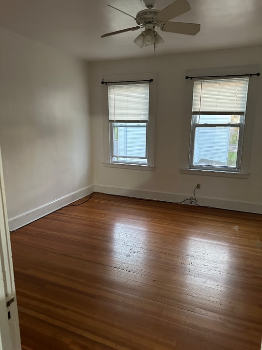 115 Brown St in New Britain, CT - Building Photo