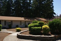 Surrey Square Apartments in Portland, OR - Building Photo - Building Photo