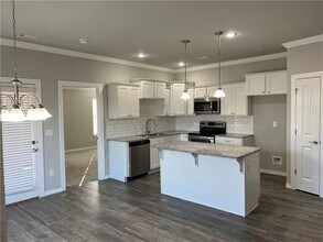 1001 Tulip St in Centerton, AR - Building Photo - Building Photo