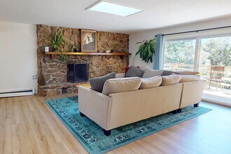 1990 Camino Redondo in Los Alamos, NM - Building Photo - Building Photo