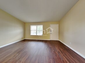 327 Nightwind Dr in Maineville, OH - Building Photo - Building Photo