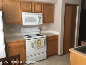 6005 Chapel Hill Blvd-Unit -J in Pasco, WA - Building Photo - Building Photo