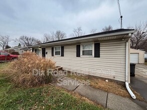 2237 Carolina St in Middletown, OH - Building Photo - Building Photo