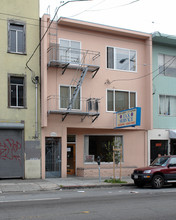 3360 18th St in San Francisco, CA - Building Photo - Building Photo