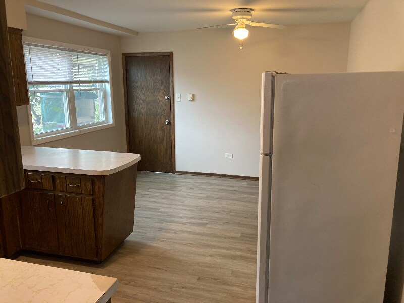 6216 W 65th St in Chicago, IL - Building Photo