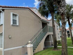 7904 Sonoma Springs Cir in Greenacres, FL - Building Photo - Building Photo