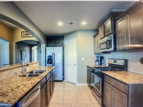 5 Indian Palms Dr in Manvel, TX - Foto de edificio - Building Photo