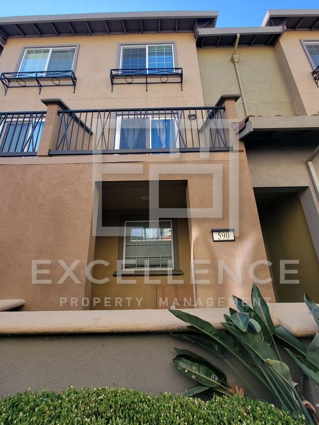 property at 590 Almaden Walk Loop