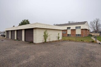 1617 Oxford Dr in Cheyenne, WY - Building Photo - Building Photo