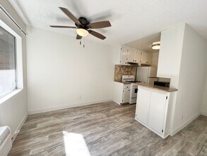 3746 S Canfield Ave, Unit 3 in Los Angeles, CA - Foto de edificio - Building Photo