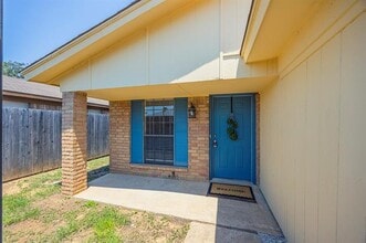 2718 Countryside Ln in Fort Worth, TX - Building Photo - Building Photo