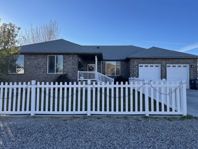 property at 85 330 E