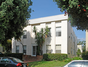 159 N Clark Dr in Beverly Hills, CA - Building Photo - Building Photo