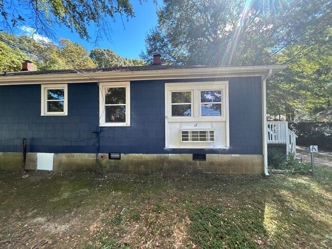 605 Betty St in Gastonia, NC - Foto de edificio - Building Photo