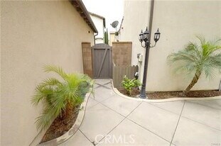 36 Arborside in Irvine, CA - Building Photo