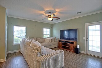 25 Wythe St in Hinesville, GA - Building Photo - Building Photo