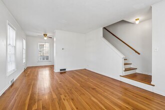 2100 Sumner St in Lincoln, NE - Building Photo - Building Photo