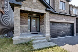 51 Eramosa Cres in Ottawa, ON - Building Photo - Building Photo