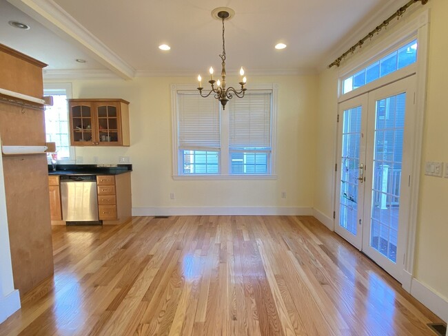 61 Cedar St, Unit 3 in Cambridge, MA - Building Photo - Building Photo