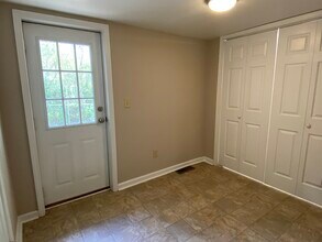 96 Sunset Dr in Canton, NC - Building Photo - Building Photo