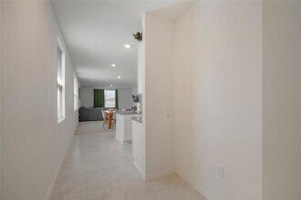 3181 Viceroy Ct in Poinciana, FL - Foto de edificio - Building Photo