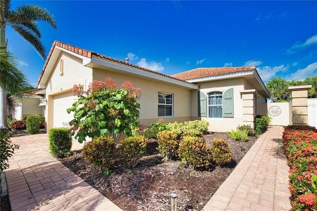 482 Montelluna Dr in Nokomis, FL - Building Photo - Building Photo