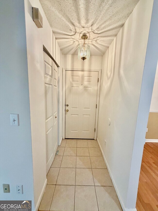 3595 Woodbriar Cir in Tucker, GA - Building Photo - Building Photo