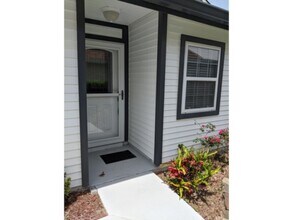 25 Nantucket Dr in Palm Coast, FL - Building Photo - Building Photo