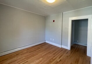 233 Lafayette St in Salem, MA - Foto de edificio - Building Photo