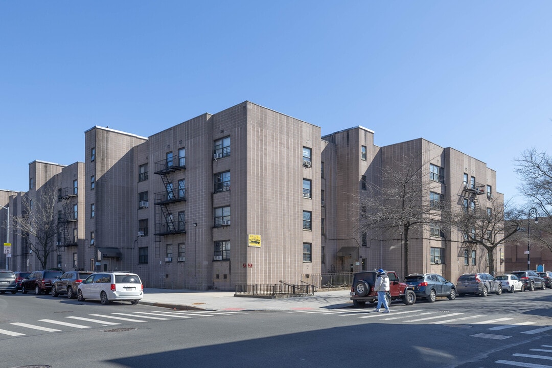 175 Stuyvesant Ave in Brooklyn, NY - Building Photo