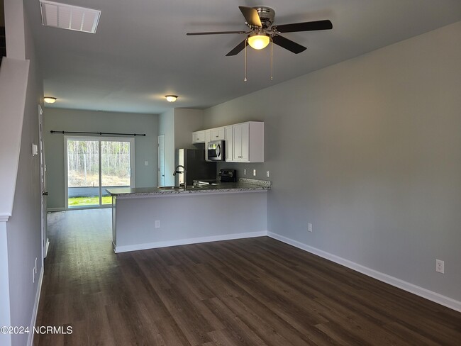 176 Buckhorn Ave in Holly Ridge, NC - Building Photo - Building Photo
