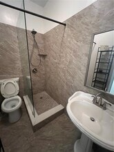 8550 Miller Dr in Miami, FL - Building Photo - Building Photo