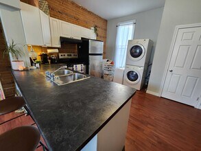 333 Barrie St in Kingston, ON - Building Photo - Building Photo