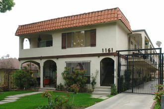 1161 Winchester Ave in Glendale, CA - Building Photo - Building Photo