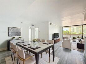 911 E Ponce De Leon Blvd in Coral Gables, FL - Building Photo