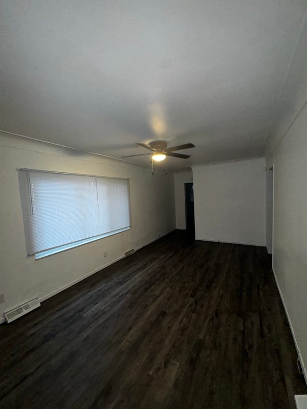 2219 Woodford St in Toledo, OH - Foto de edificio - Building Photo