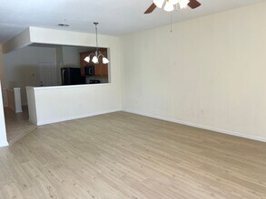 STONEBRIDGE LAKES 3 bed 2 1/2 bath in Orlando, FL - Foto de edificio - Building Photo